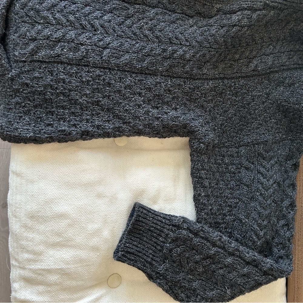 Dark Gray Blarney Woollen Mills Pure New Wool Cardigan Sweater Large - Picture 5 of 12